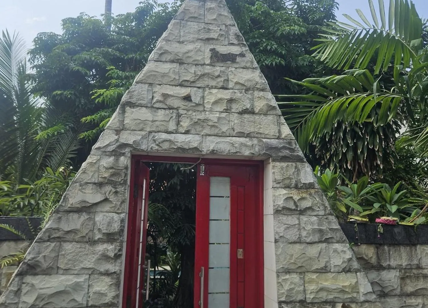 Two Brothers Guesthouse Legian