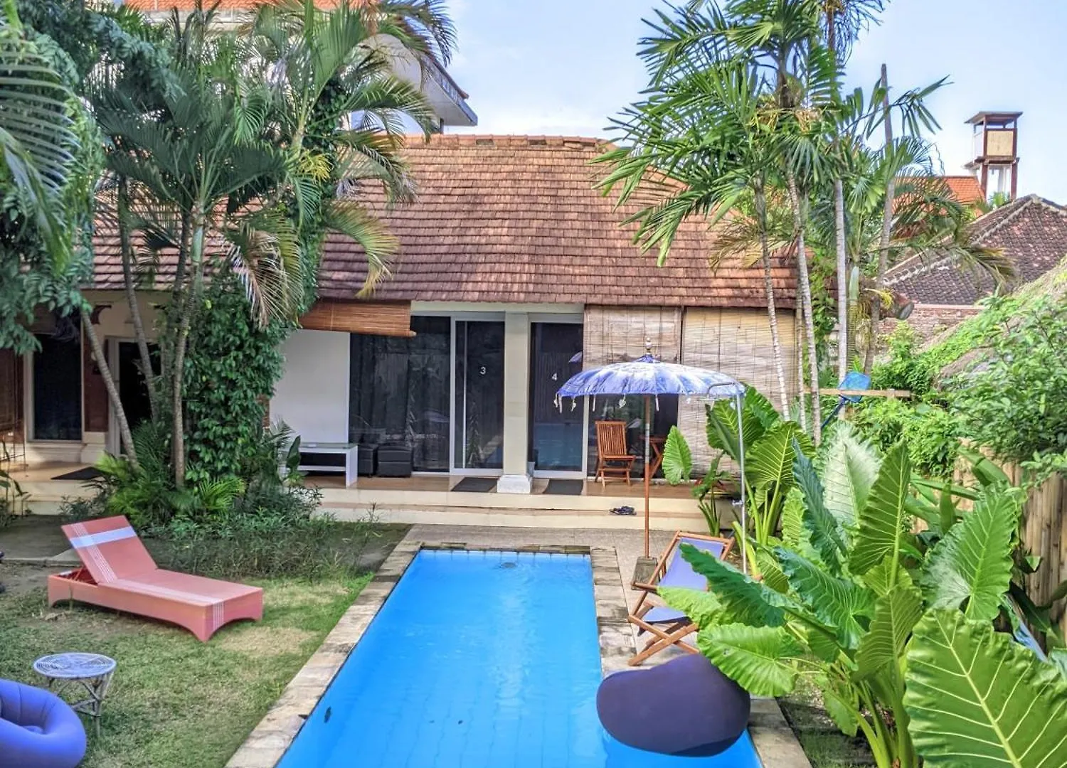 Albergue Two Brothers Guesthouse Legian Indonésia