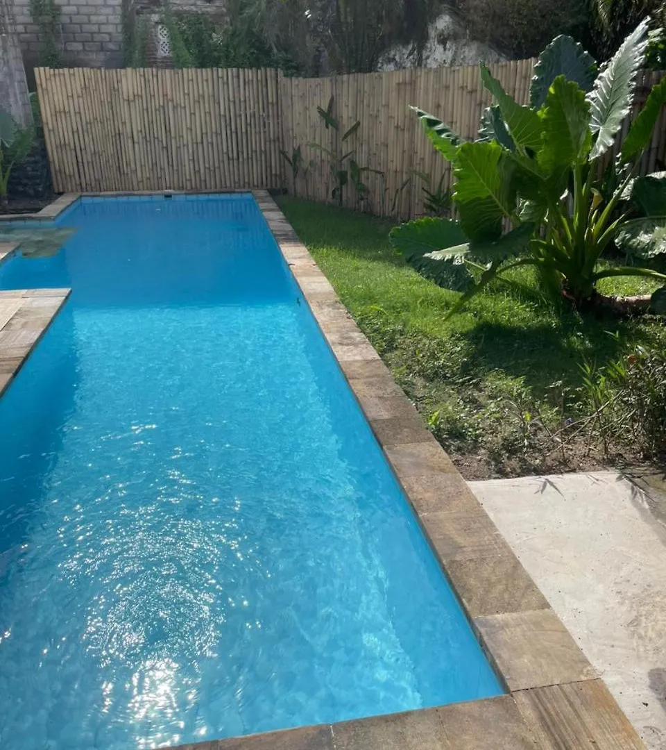 Two Brothers Guesthouse Legian Vandrarhem