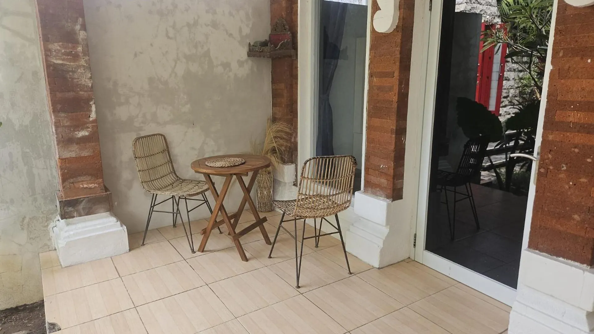 Vandrarhem Two Brothers Guesthouse Legian Indonesien